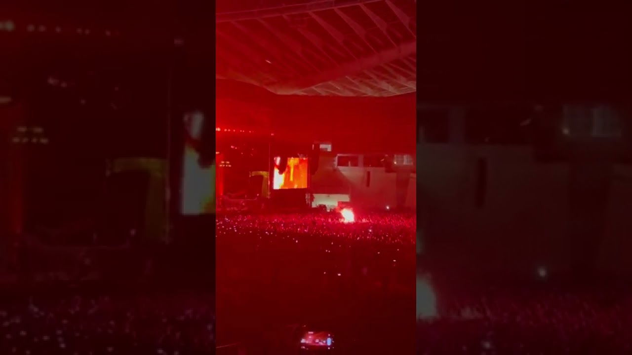 Iron Maiden-Bruce Dickinson angry with a fan in Greece 16.7.22