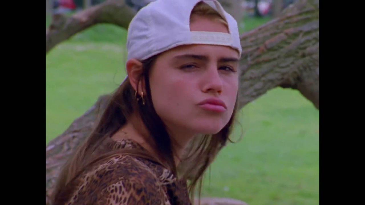 Lil Kleine & Ronnie Flex - Stoff & Schnaps (Official German Video)