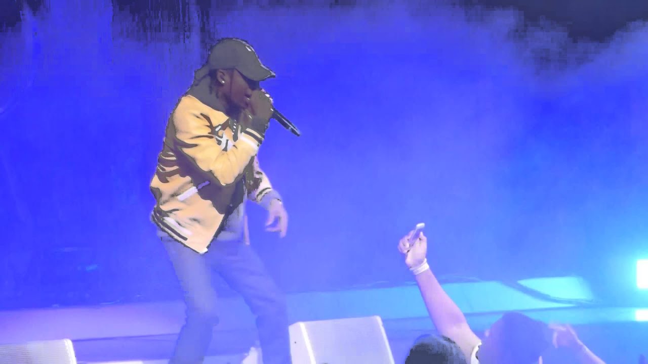 "Antidote (Travis Trips Falls Off Stage)" Travis Scott@Wells Fargo Center Philadelphia 4/3/16