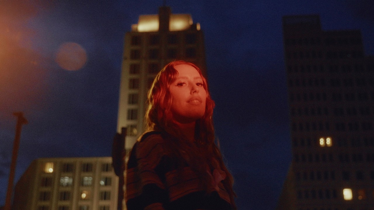 LEA - Chemie (Official Video)