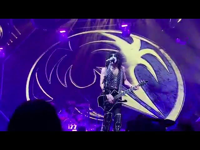 Kiss - Do You Love Me - Playback Lip Sync - End Of The Road 2019