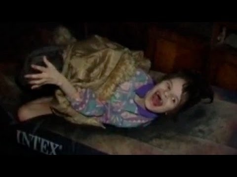 Во Львове родители довели детей до звериного состояния | Критическая точка