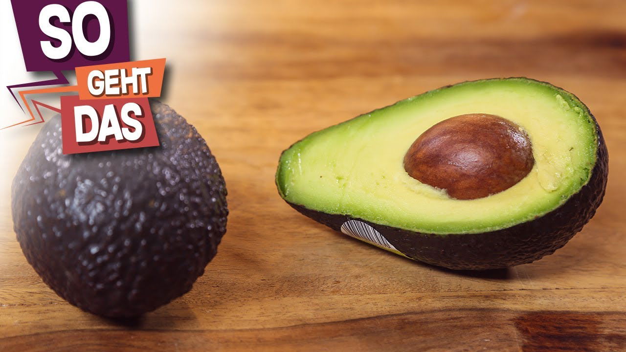 Mit diesem Trick wird eine harte Avocado in 10 Minuten reif! - Lifehack Test