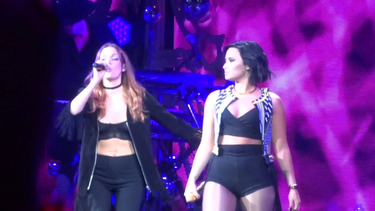Cool for the Summer - Demi Lovato feat. Tove Lo | Jingle Ball 2015 - Tampa, FL #FLZJingleBall