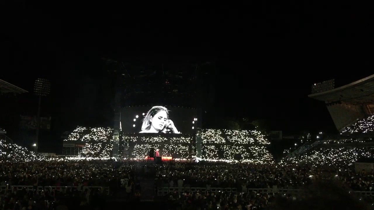 Adele Dedicates "Make You Feel My Love" to London Attack victims