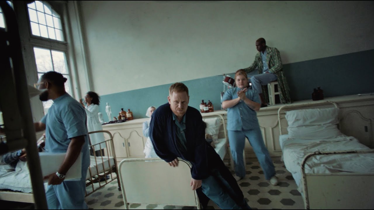 Peter Fox - EIN AUGE BLAU (prod. Ghanaian Stallion, P.Fox & Krauts)