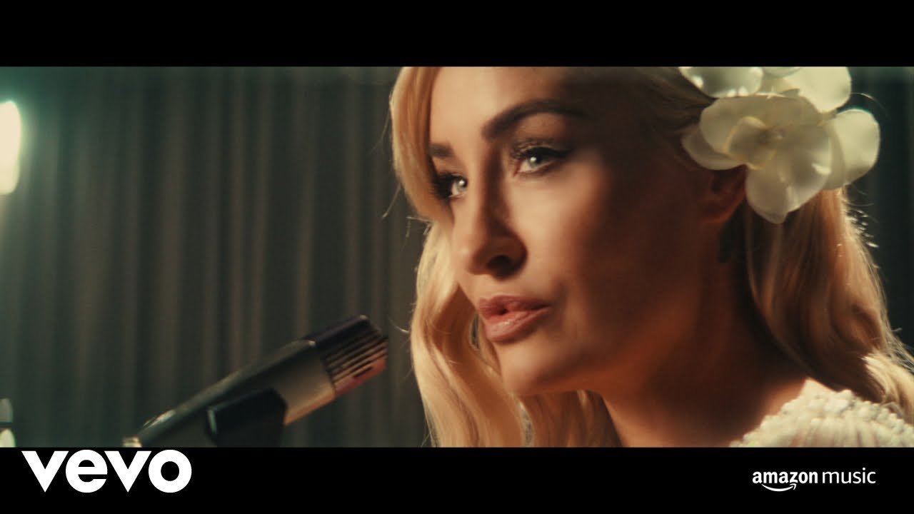 Sarah Connor - The Christmas Song (Amazon Original)