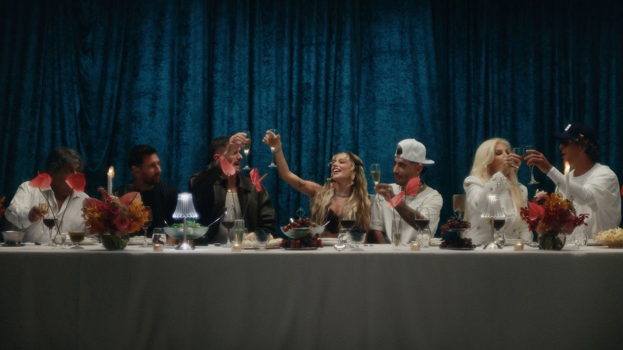 TINI, Ulises Bueno - Dos Amantes (Video Oficial)