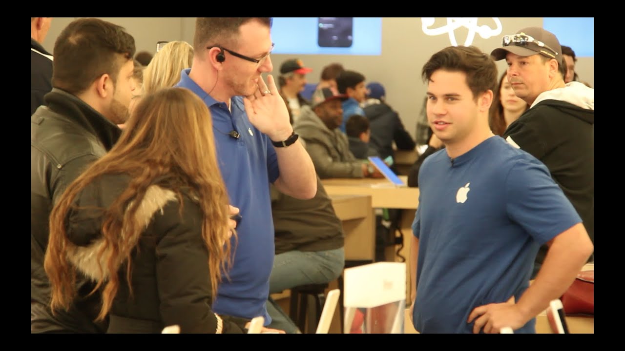 Bad Apple Store Employee Prank!