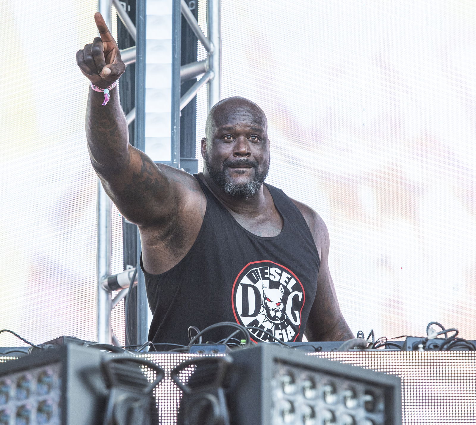 Shaq - DJ DIESEl